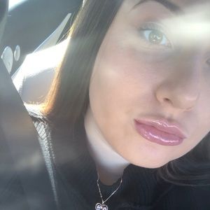 Meet your Posher, Brielle